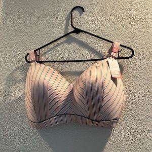 Nice bra, size 42 DDD new with tags